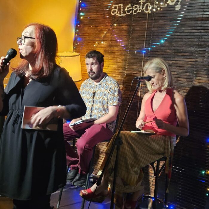 presentación de cloe o el mito del amor